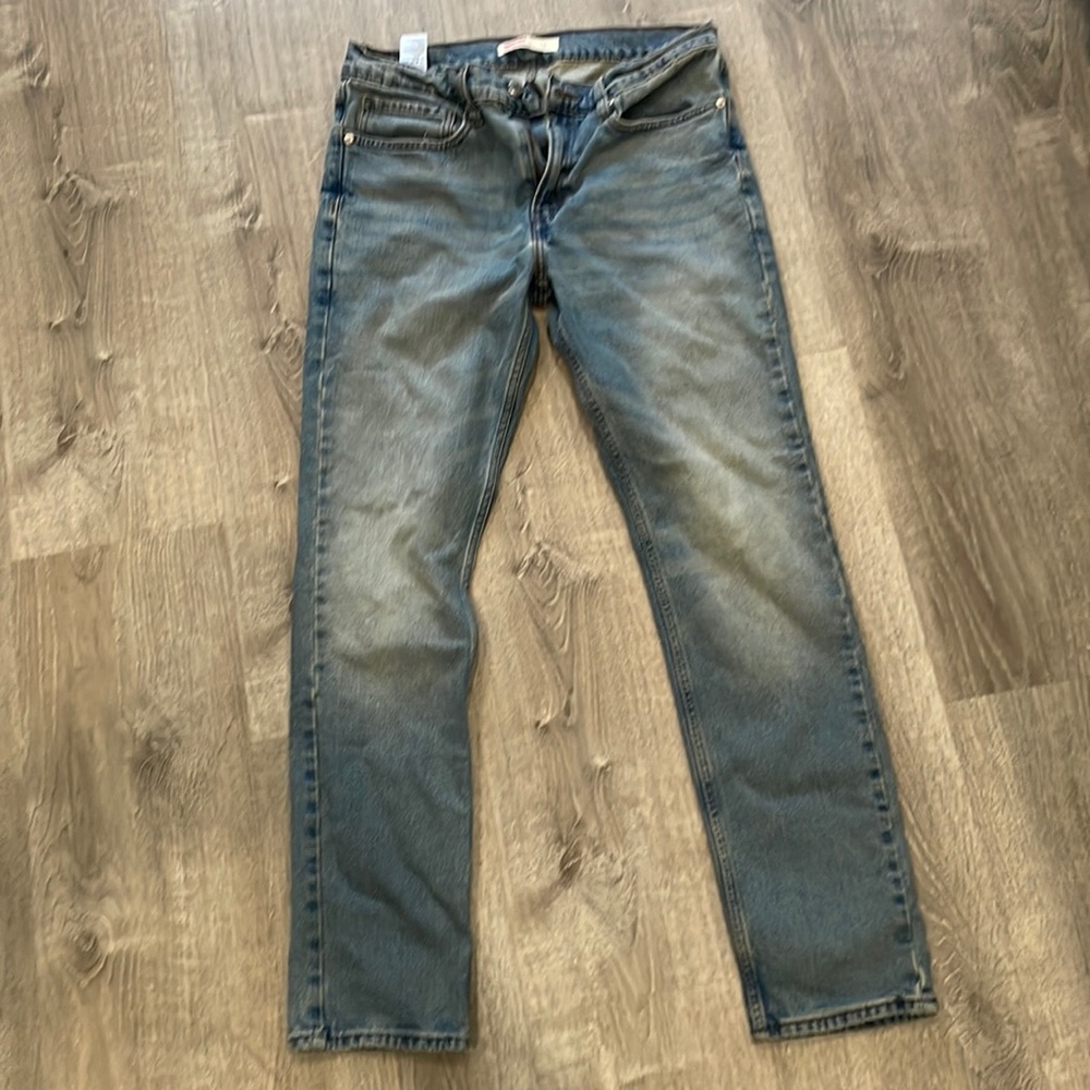 Levi’s signature slim jeans